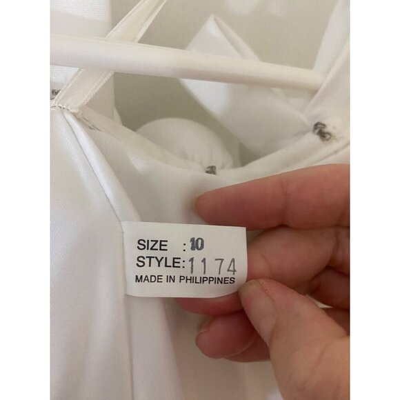 Gloria Vanderbilt Women's Vintage Beaded Wedding Dress W/Detachable Train - 6 - Picture 15 of 17